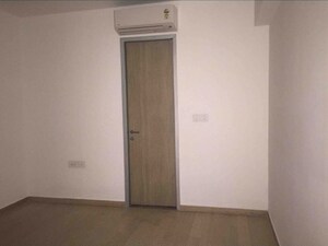 Room in 2 BHK Apartment at Lodha New Cuffe Parade, Wadala – for Rent