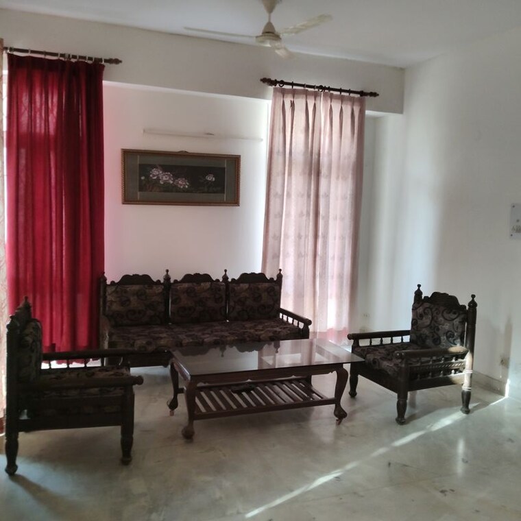 Gym, ardee-city 2.5 Bedroom 1250 Sq.Ft. Builder Floor In Sector 52 Gurgaon 10729635