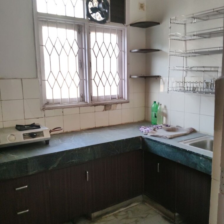 Kitchen, ardee-city 2.5 Bedroom 1250 Sq.Ft. Builder Floor In Sector 52 Gurgaon 10729635