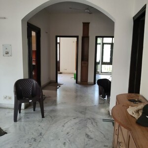 Living Room in 2.5 BHK Builder Floor at Ardee City, Sector 52 – for Rent