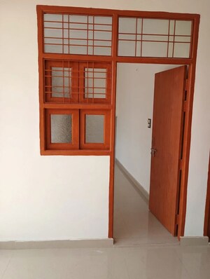 Room in 6+ BHK Independent House at Sector 135 – for Rent