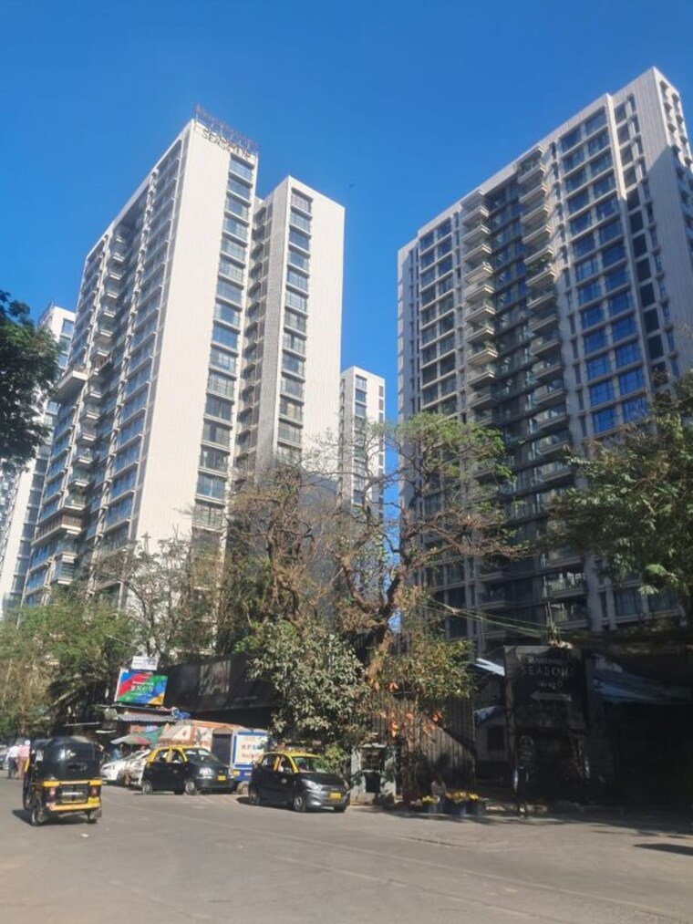 Exterior View, rustomjee-seasons 3 Bedroom 1144 Sq.Ft. Apartment In Bandra East Mumbai 10729655