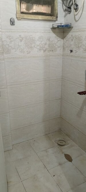Bathroom in 1 BHK Apartment at Seawoods – for Rent