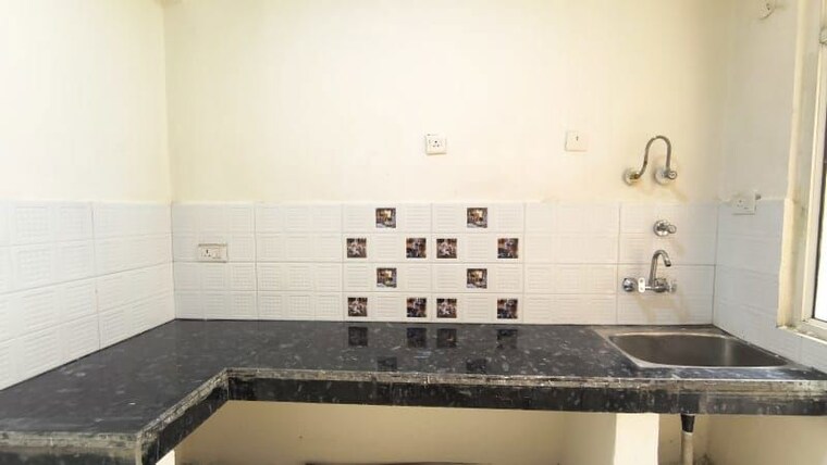 Bathroom, eureka-diya-green-city 2 Bedroom 100 Sq.Ft. Apartment In Raj Nagar Extension Ghaziabad 10729690