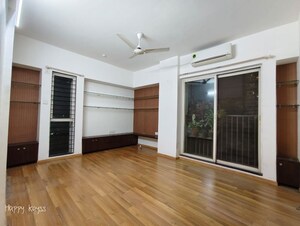 Room in 3 BHK Apartment at Venkateshwara Mirabel, Baner – for Rent