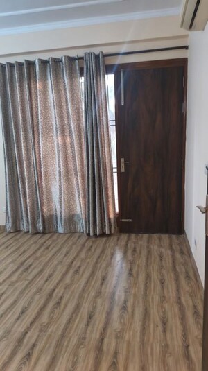 Bedroom in 3 BHK Builder Floor at Unitech South City II, Sector 50 – for Rent