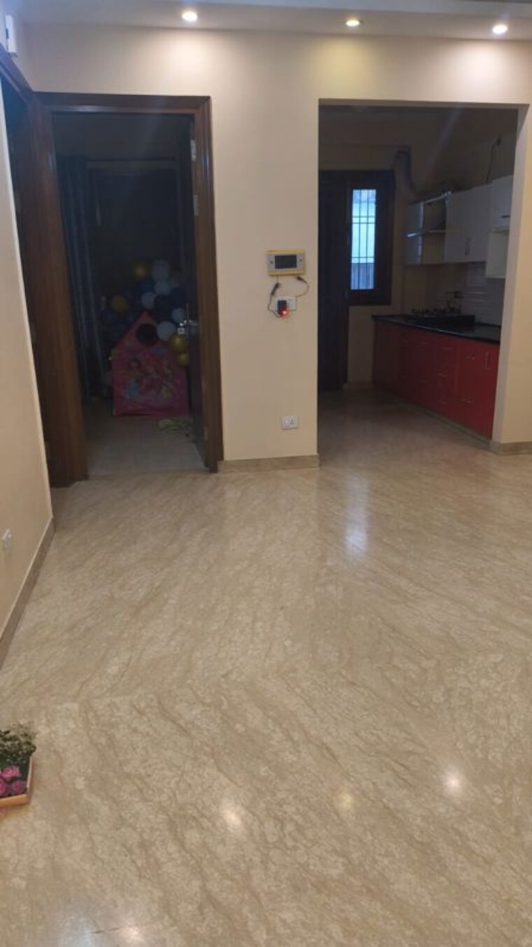 Room, unitech-south-city-ii 3 Bedroom 1800 Sq.Ft. Builder Floor In Sector 50 Gurgaon 10729705