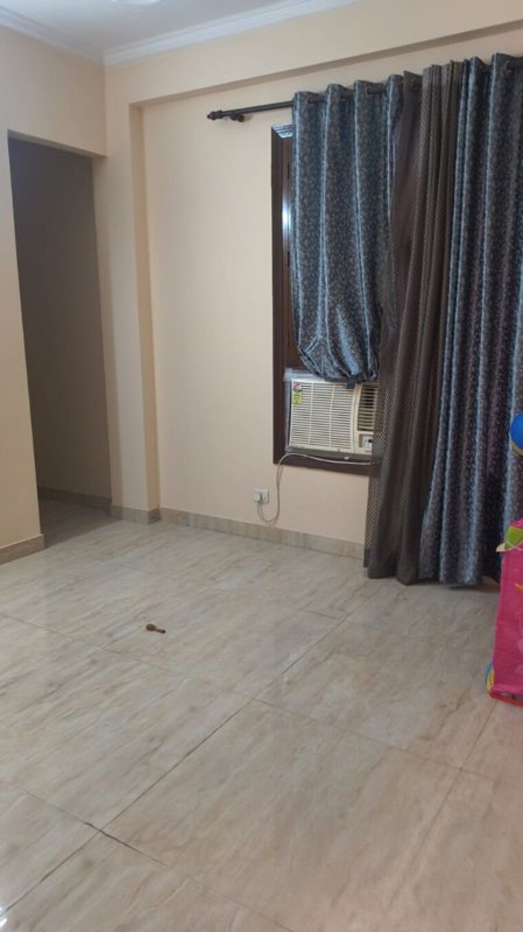 Bedroom, unitech-south-city-ii 3 Bedroom 1800 Sq.Ft. Builder Floor In Sector 50 Gurgaon 10729705