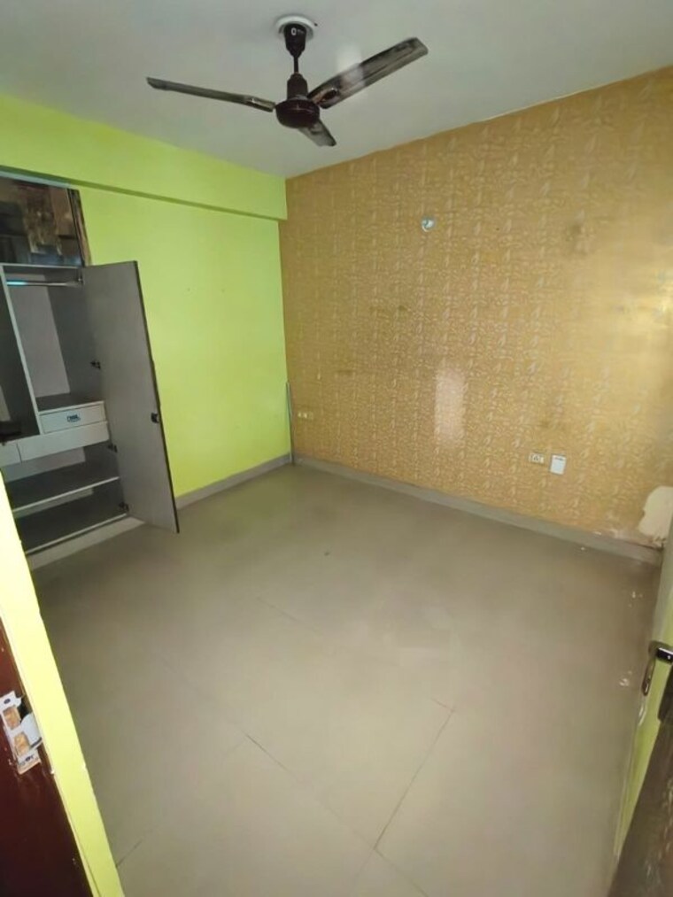 Room, amrapali-terrace-homes 3.5 Bedroom 1600 Sq.Ft. Apartment In Tech Zone 4 Greater Noida Greater Noida 10729688