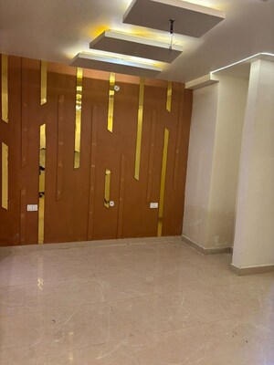 Building Lobby in 3 BHK Villa at Arsha Madhav Greens, Gomti Nagar – for Sale