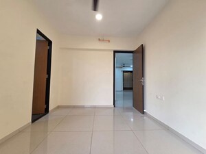 Room in 2 BHK Apartment at Chandak 34 Park Estate D Wing, Goregaon West – for Rent