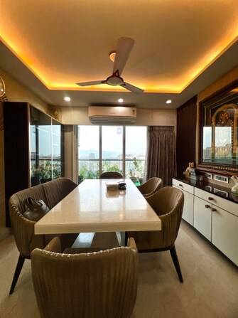 4 BHK +  1800 Sq.Ft. Apartment in Sheth Avalon