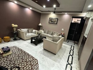 Team Area in 3 BHK Builder Floor at New Rajinder Nagar – for Sale