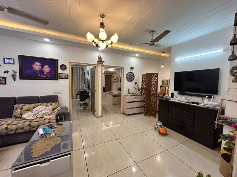 Living Room, ambala highway 3 Bedroom 1600 Sq.Ft. Apartment In Ambala Highway Zirakpur 10729801