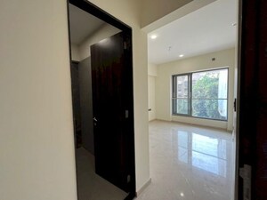 Room in 3 BHK Apartment at Sheth 72 West, Andheri West – for Sale