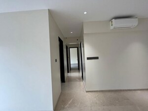 Room in 3 BHK Apartment at Sheth 72 West, Andheri West – for Sale