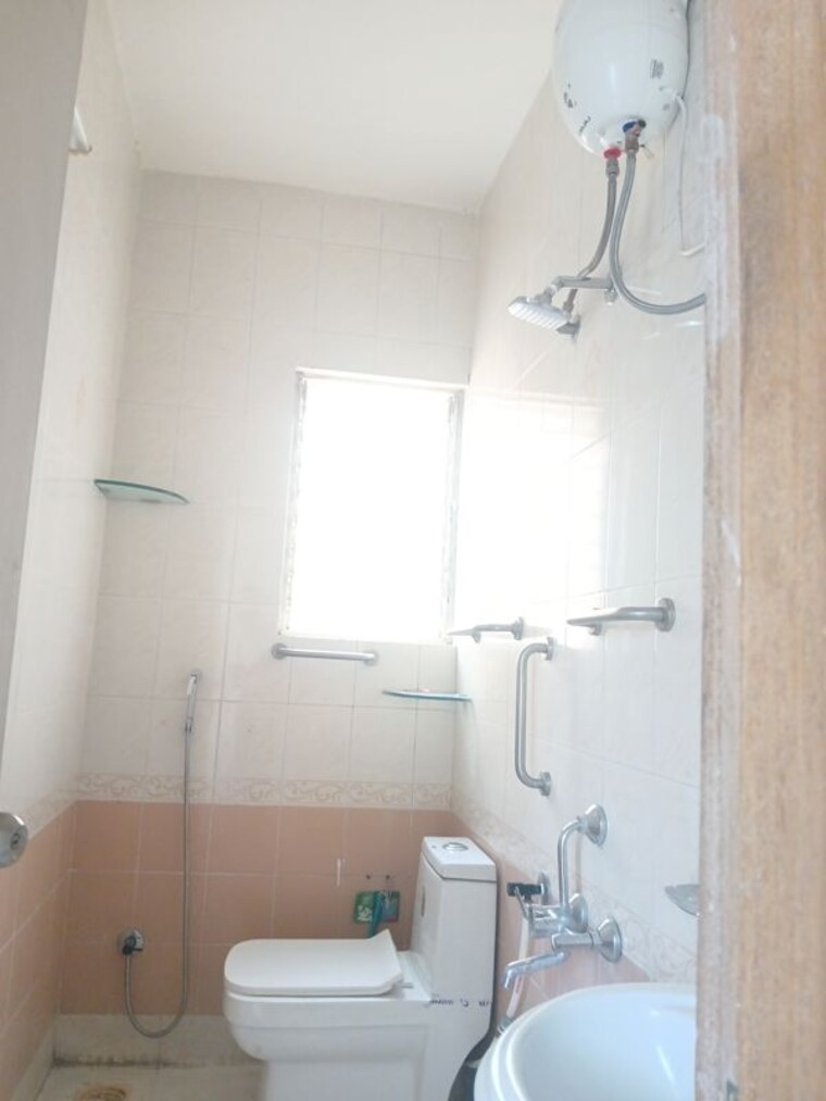 Bathroom, sukhwani-empire-estate-phase-2 1 Bedroom 680 Sq.Ft. Apartment In Chinchwad Pune 10729804