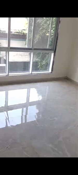 Living Room in 2 BHK Apartment at Chembur – for Rent