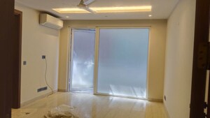 Room in 4 BHK Builder Floor at Chirag Enclave – for Rent