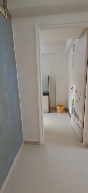 Room in 1 BHK Apartment at Malad Apartment, Malad West – for Rent