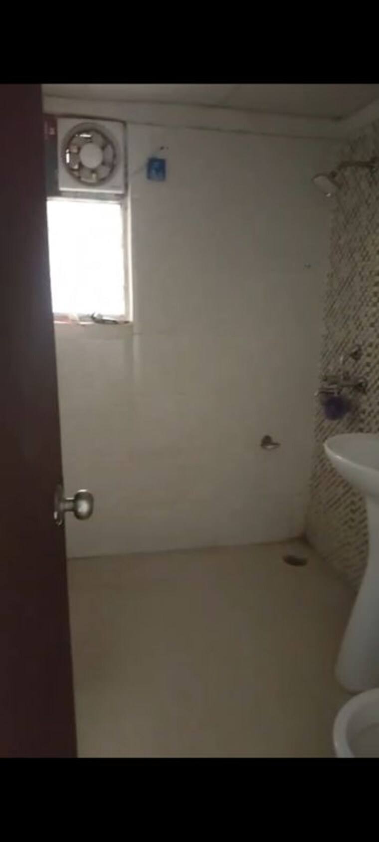 Bathroom, windsor-premium-tower 4 Bedroom 2495 Sq.Ft. Apartment In Raj Nagar Extension Ghaziabad 10729856