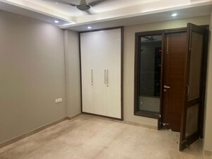 Room in 3 BHK Builder Floor at Kalkaji – for Rent
