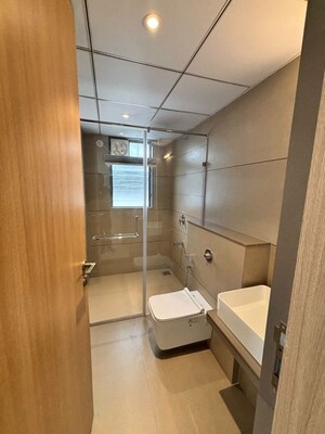 Bathroom in 5 BHK Apartment at Aashiyana Park, Aundh – for Rent