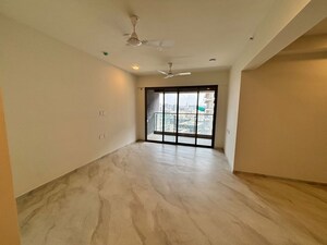 Room in 5 BHK Apartment at Aashiyana Park, Aundh – for Rent