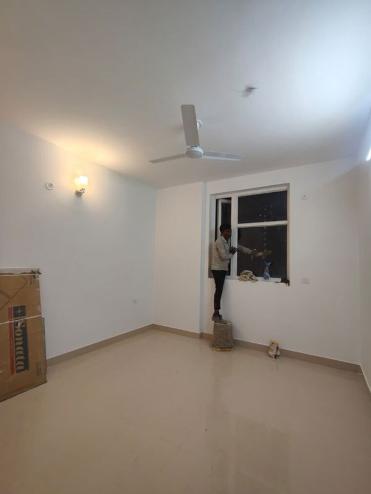 Room, omaxe-hazratganj-residency 2.5 Bedroom 1250 Sq.Ft. Apartment In Gomti Nagar Lucknow 10169313