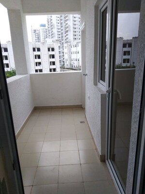 Building Lobby in 2.5 BHK Apartment at M3M Escala, Sector 70a – for Sale