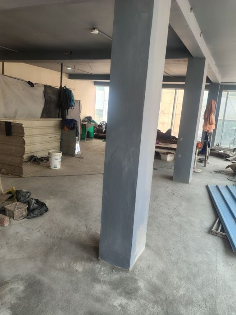 Team Area, south extension ii Commercial Showroom 6000 Sq.Ft. In South Extension ii Delhi 10703469