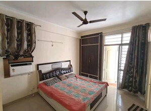 Bedroom in 3 BHK Apartment at Shalimar Emerald, Butler Colony – for Rent
