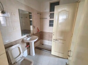 Bathroom in 3 BHK Apartment at Shalimar Emerald, Butler Colony – for Rent