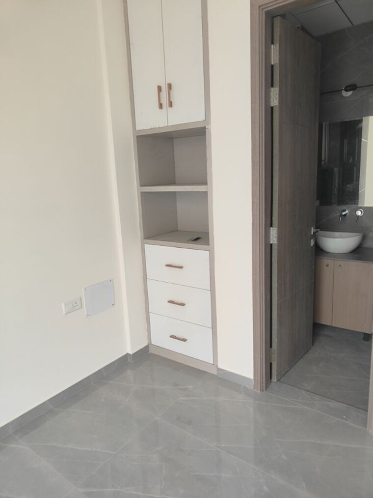 Bathroom, m3m-antalya-hills 3.5 Bedroom 1560 Sq.Ft. Apartment In Sector 79 Gurgaon 10730019
