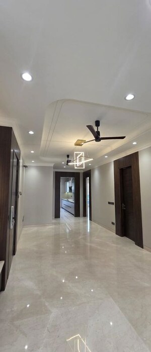 Building Lobby in 3 BHK Apartment at Raj One Good Earth, Sector 71 – for Sale