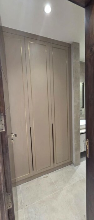 Building Lobby in 3 BHK Apartment at Raj One Good Earth, Sector 71 – for Sale