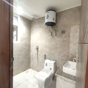 Bathroom in 1 BHK Builder Floor at Palm Residency Chhatarpur, Chattarpur – for Rent
