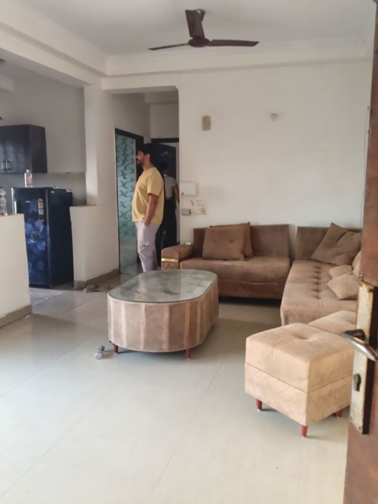 Living Room, amrapali-silicon-city 2 Bedroom 1075 Sq.Ft. Apartment In Sector 76 Noida 10730032
