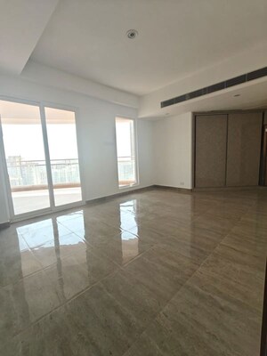 Room in 3 BHK Independent House at Supertech Mart, Sector 74 – for Rent