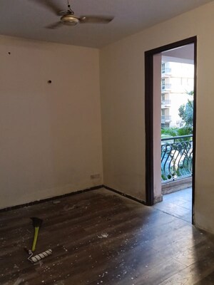 Room in 2 BHK Apartment at Sikka Karmic Greens, Sector 78 – for Rent