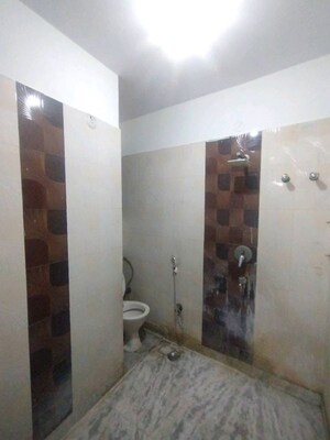 Bathroom in 2 BHK Builder Floor at Mahavir Enclave 1 – for Rent