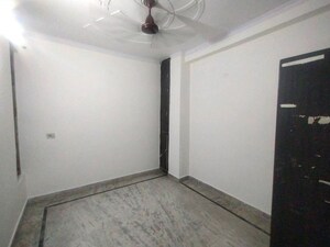 Room in 2 BHK Builder Floor at Mahavir Enclave 1 – for Rent