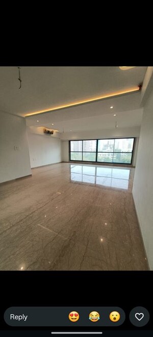Room in 3 BHK Apartment at KK Elegance, Khar West – for Sale