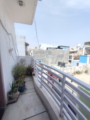 Balcony in 1 BHK Builder Floor at Mahavir Enclave 1 – for Rent