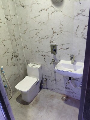 Bathroom in 1 BHK Builder Floor at Mahavir Enclave 1 – for Rent