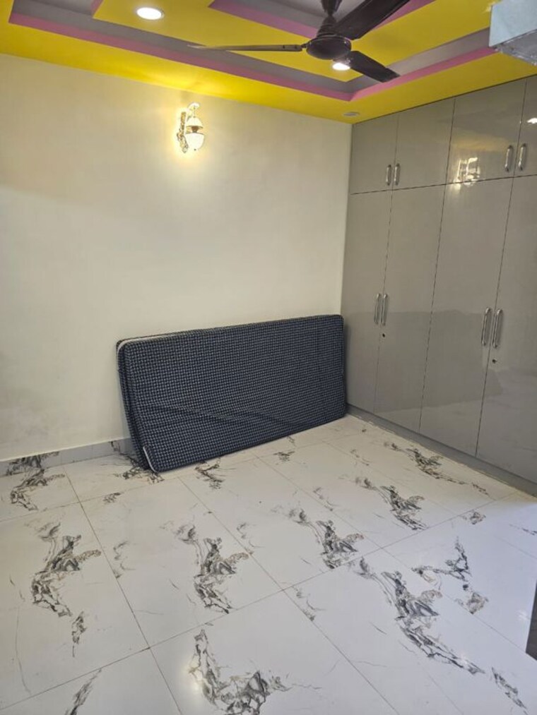 Bedroom, sector 30 2 Bedroom 1200 Sq.Ft. Builder Floor In Sector 30 Noida 10730089