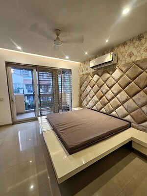 Balcony in 1 RK Apartment at Emaar MGF Emerald Hills, Sector 65 – for Rent