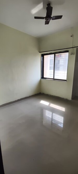 Room in 1 BHK Apartment at Raunak Unnathi Woods Phase 7 A And B, Ghodbunder Road – for Rent