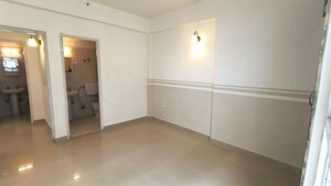Room in 2 BHK Apartment at Mahagun Mahagunpuram, Shastri Nagar – for Sale