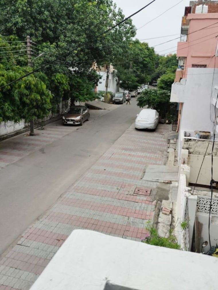  Parking, nandini-apartments-vikas-nagar 1.5 Bedroom 800 Sq.Ft. Villa In Vikas Nagar Lucknow 10730130